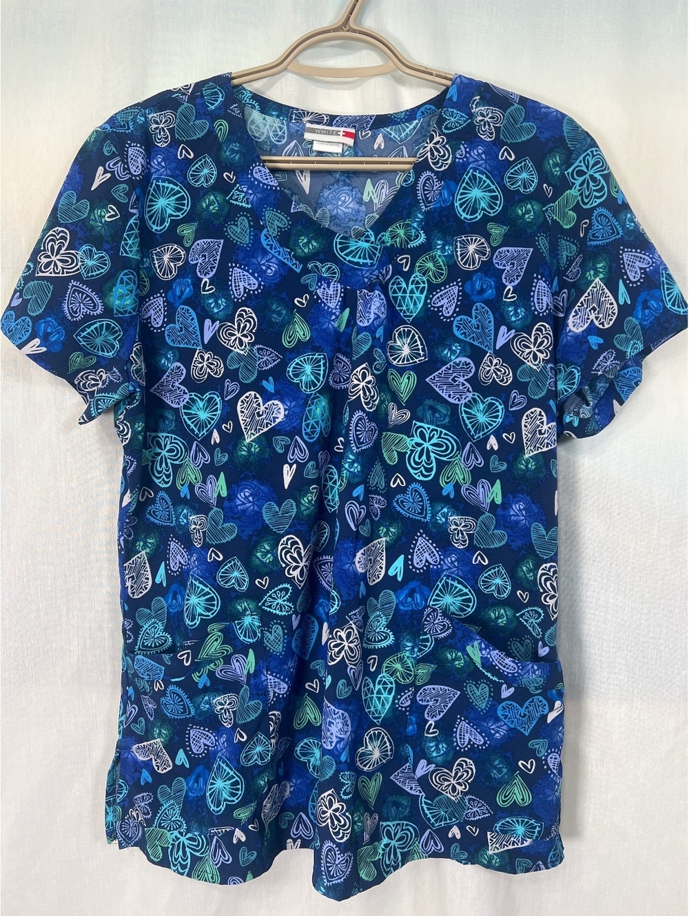 White Cross Heart Scrub Top Women's Medium